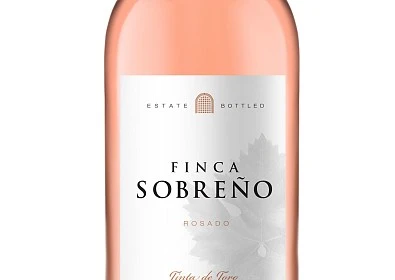 Suckling, the American critic, values the new wine from Fincas Sobreño as exceptional.